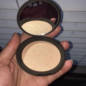 BECCA CHAMPAGNE POP
